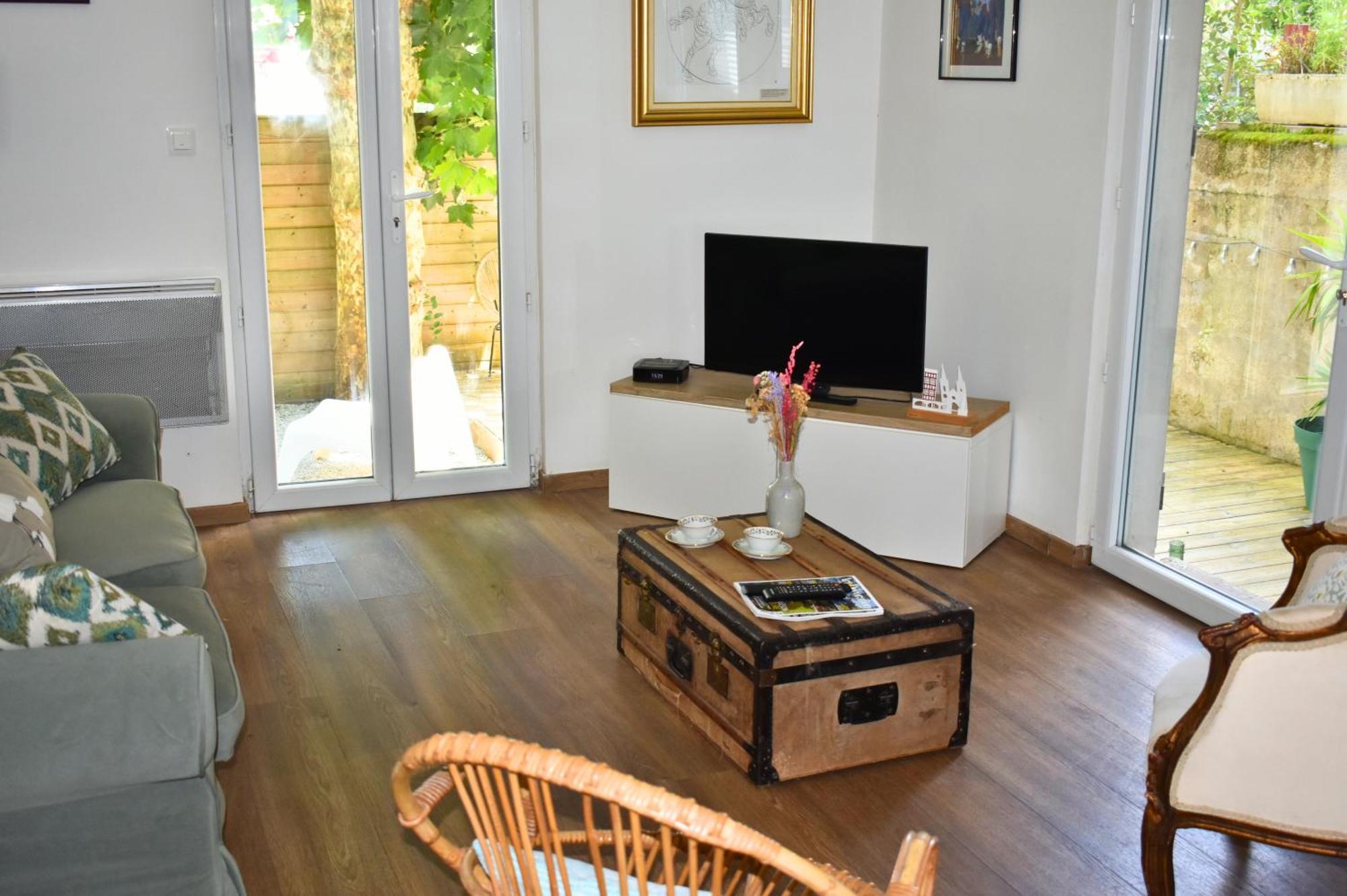 Villa Regis - Jardin-Parking-Wifi-Equipe Μπαγιόν Εξωτερικό φωτογραφία