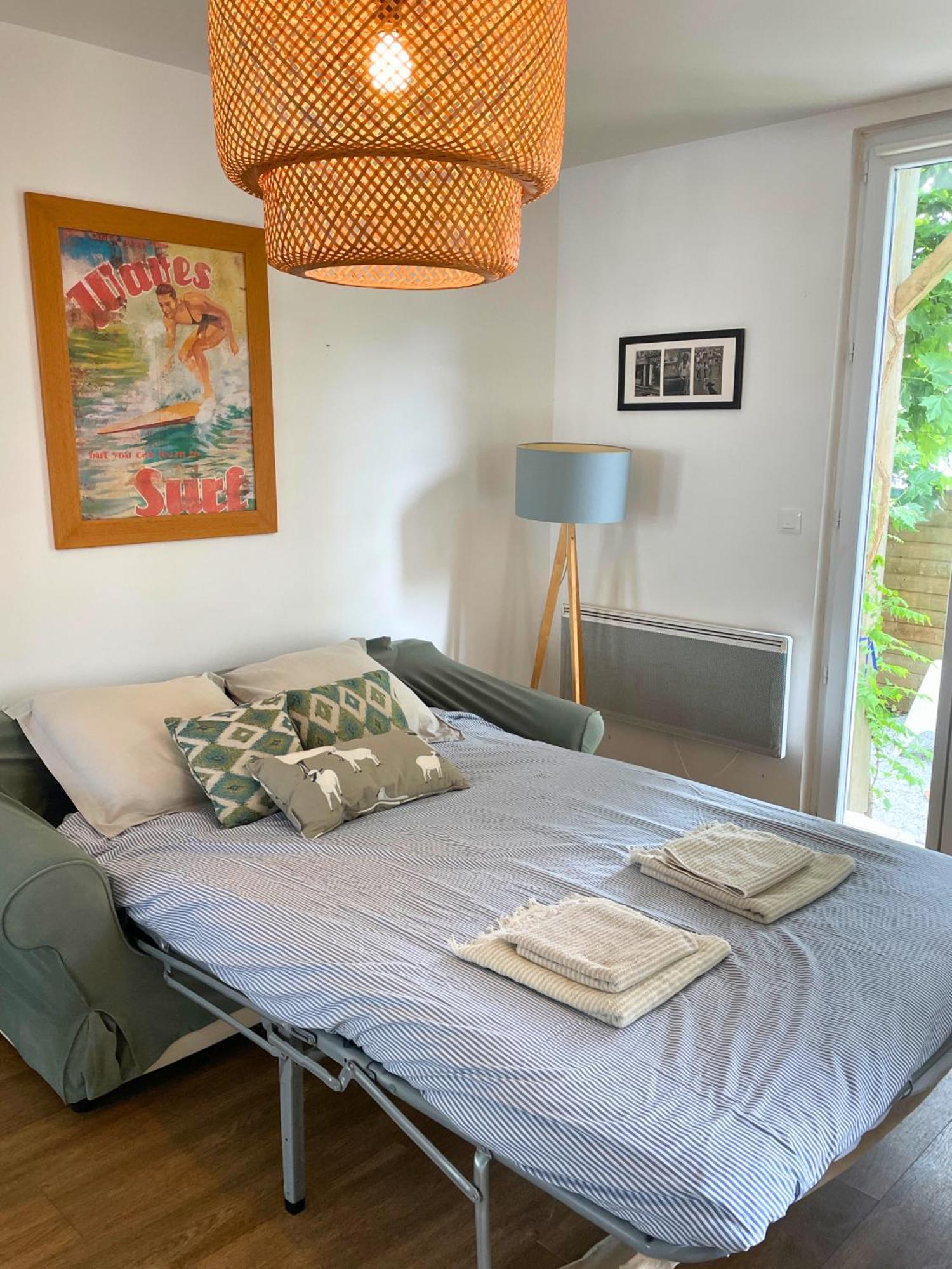 Villa Regis - Jardin-Parking-Wifi-Equipe Μπαγιόν Εξωτερικό φωτογραφία